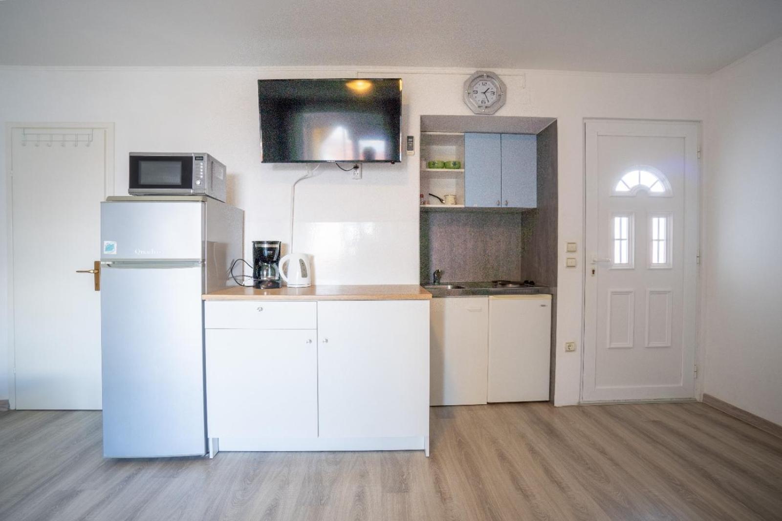 Apartments Pavic Vir Exterior foto